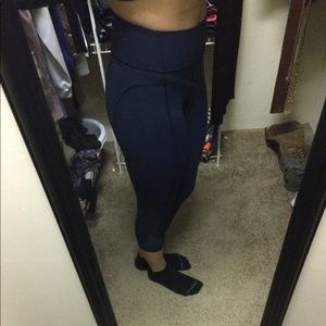 Lululemon crops/ 7/8